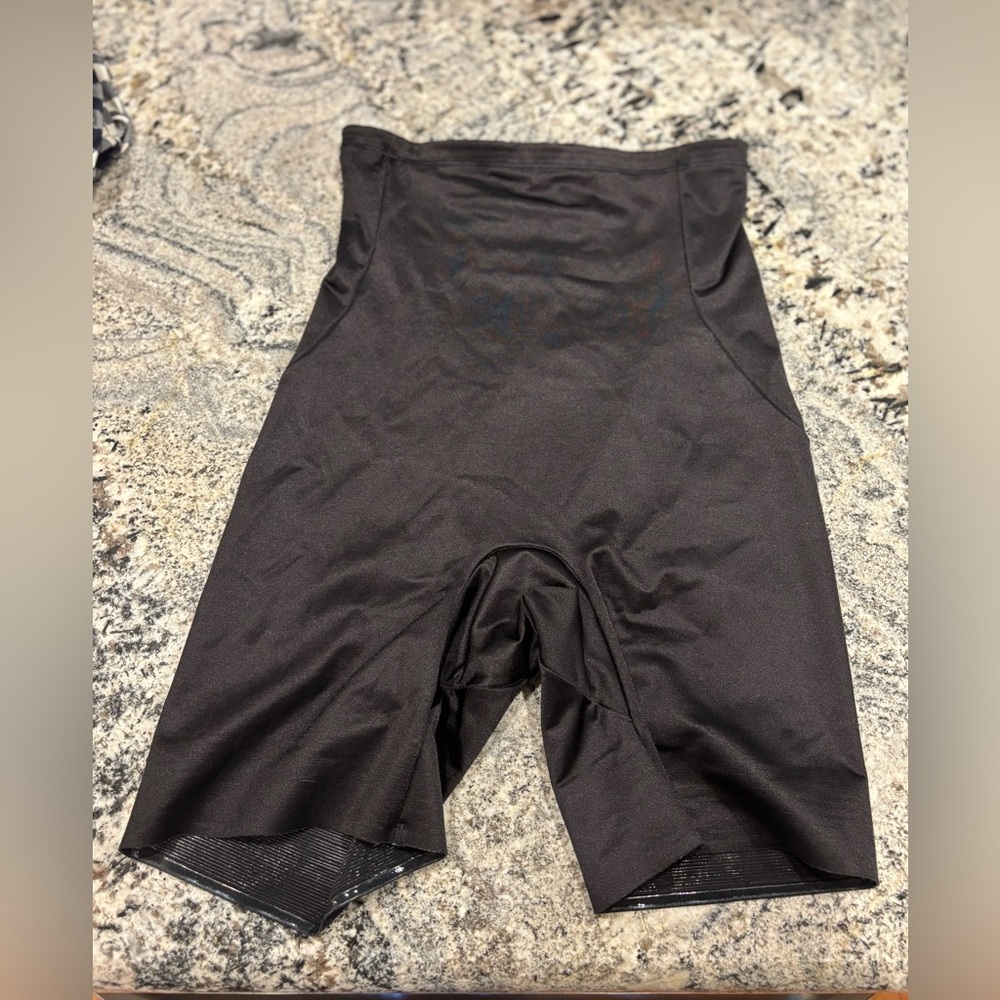 TC Women's black shape wear smoothing XL Shorts